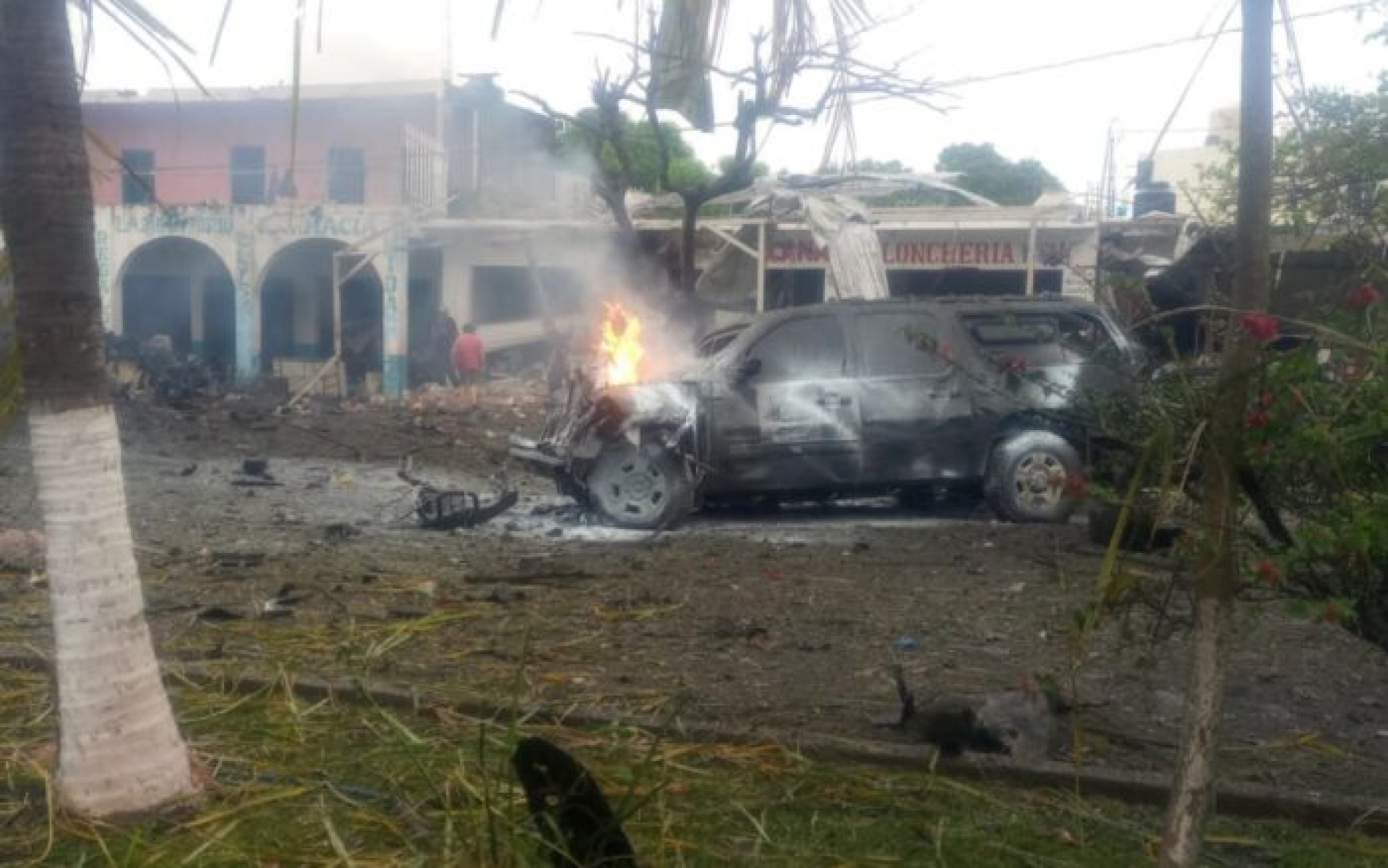 FGR investiga como delincuencia organizada explosión de vehículo en Michoacán