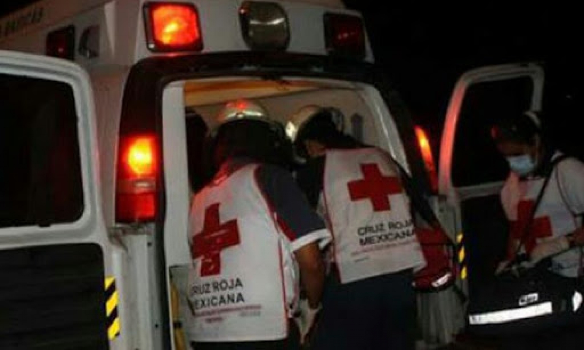 Hieren de dos balazos a un adolescente en Tlaltizapán
