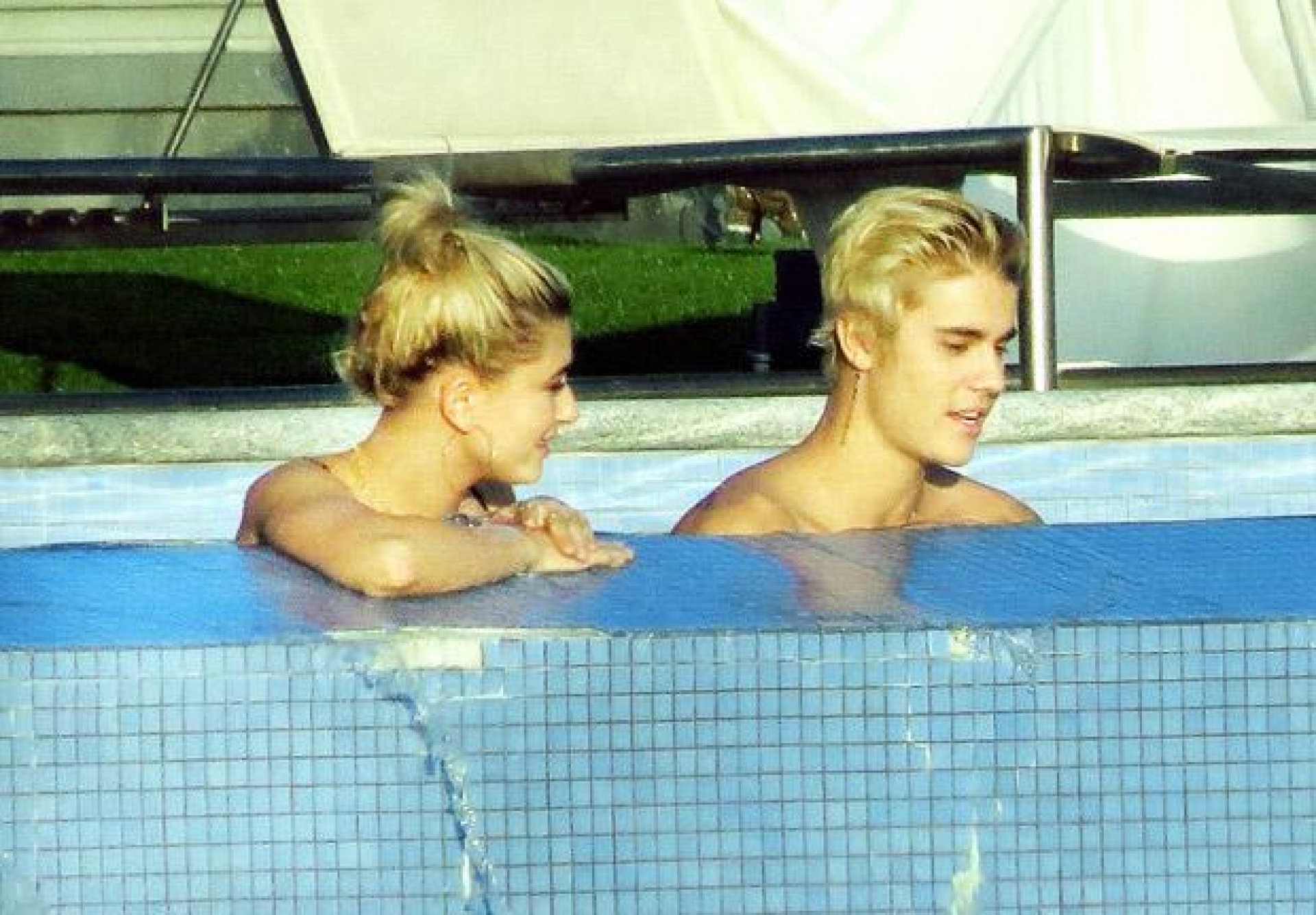 Tras un mes de noviazgo, Justin propuso matrimonio a Hailey Baldwin