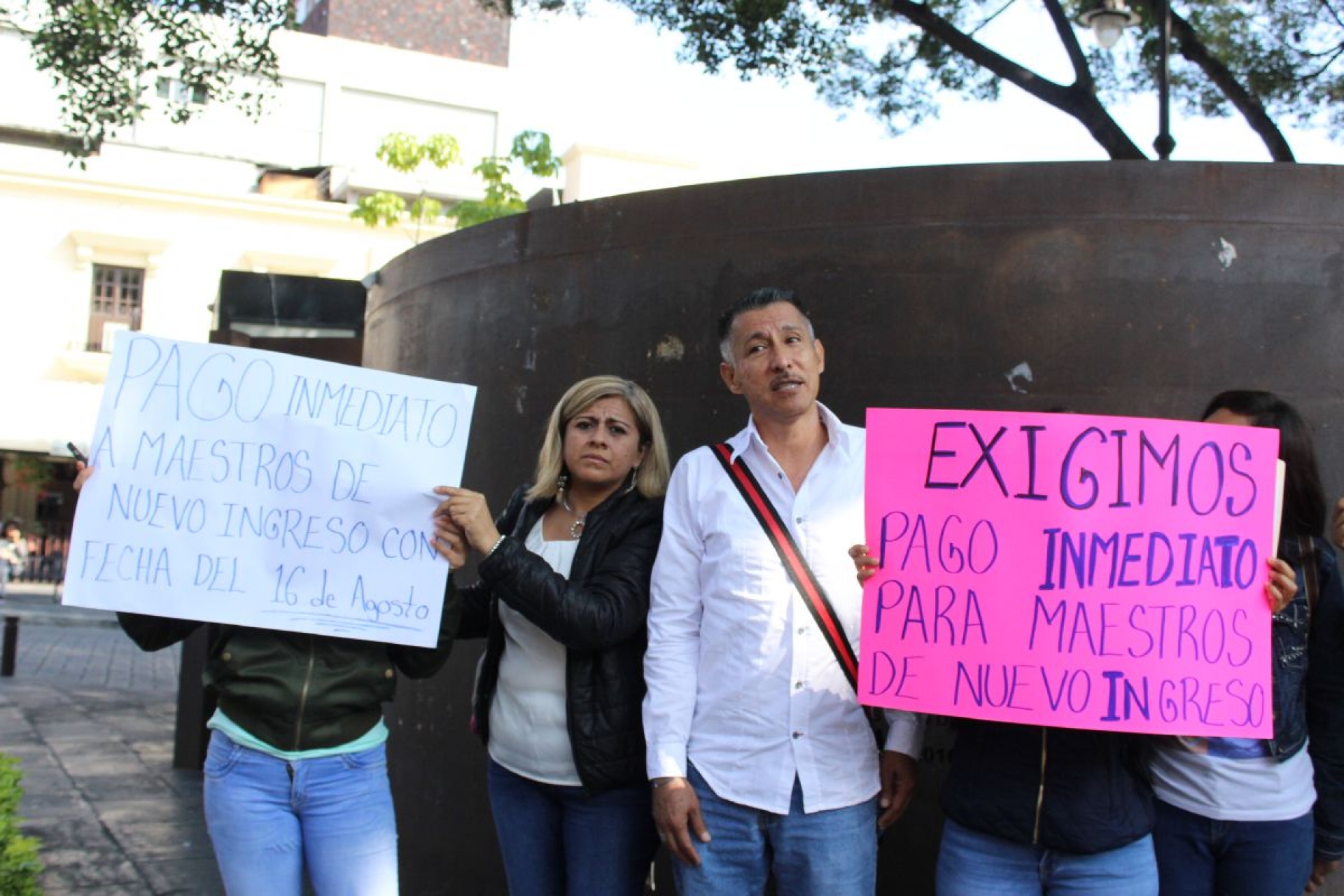 Profesores con plaza nueva reclaman el pago de su salario