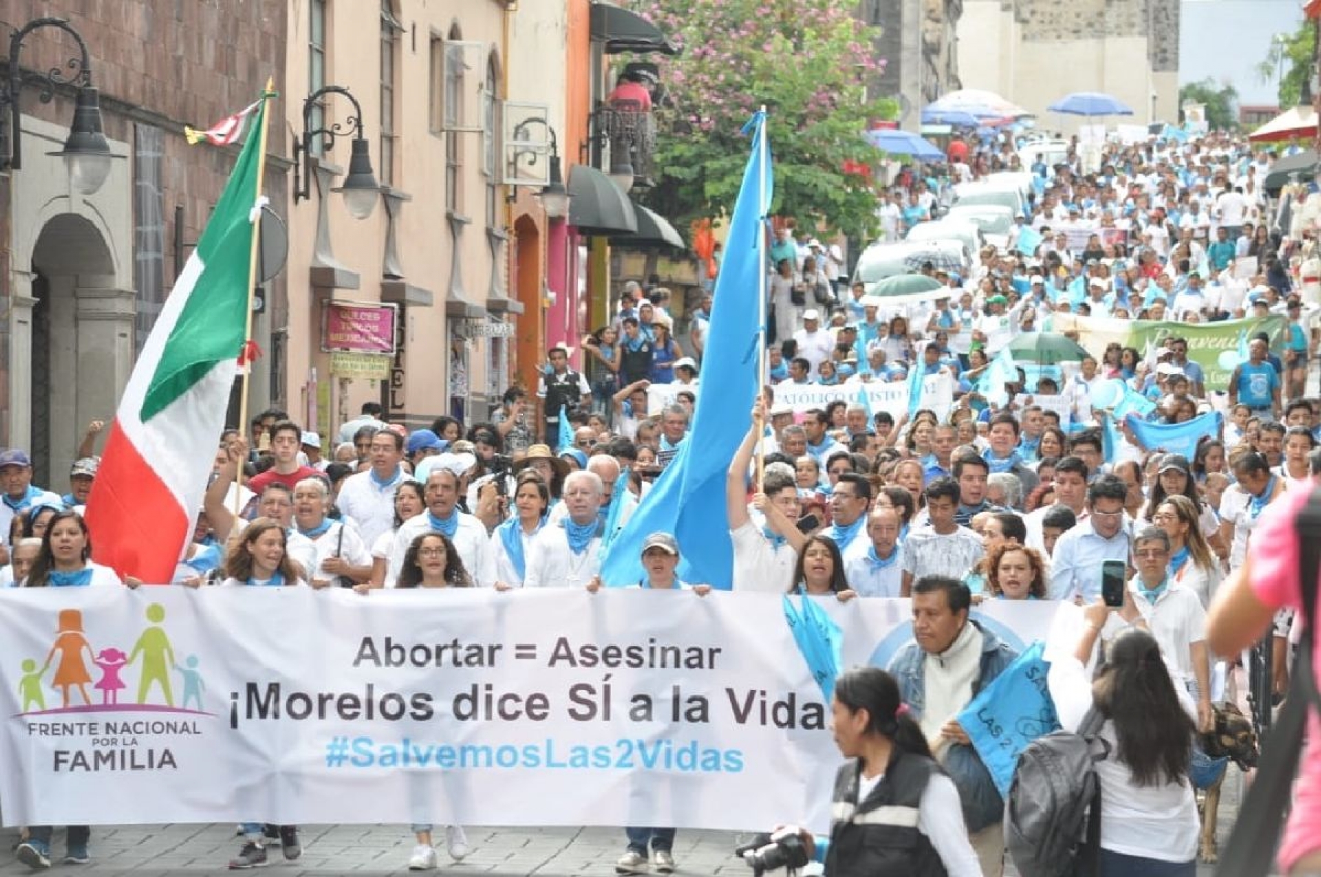 Realizan “Caminata por la vida” en calles de Cuernavaca