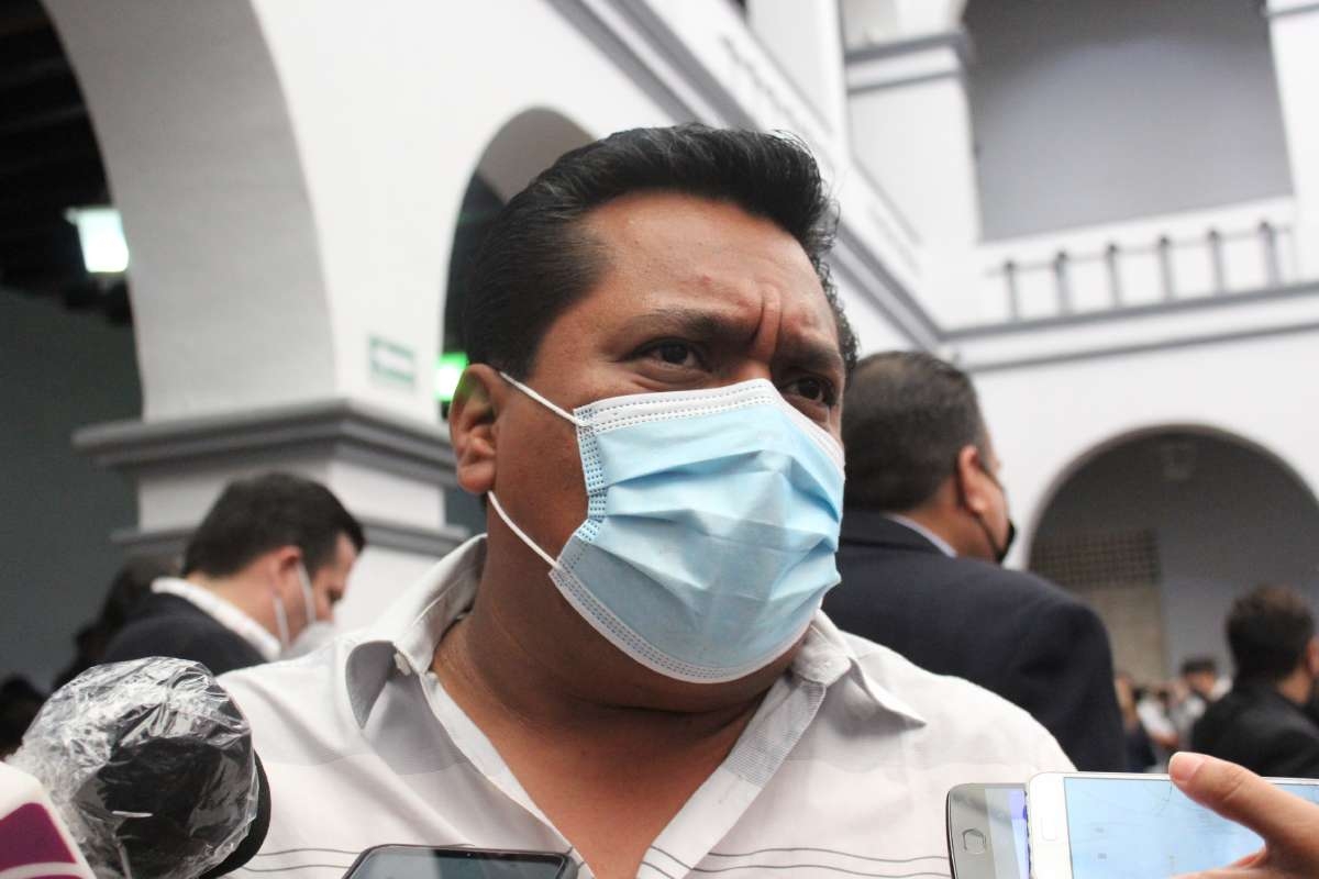 Proponen controlar contratación de personal de confianza en alcaldías
