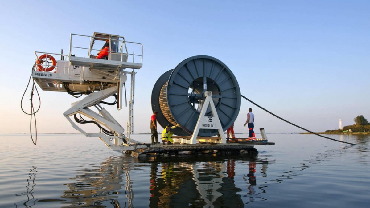 El cable submarino de Google de 9 mil kilómetros "está en línea"