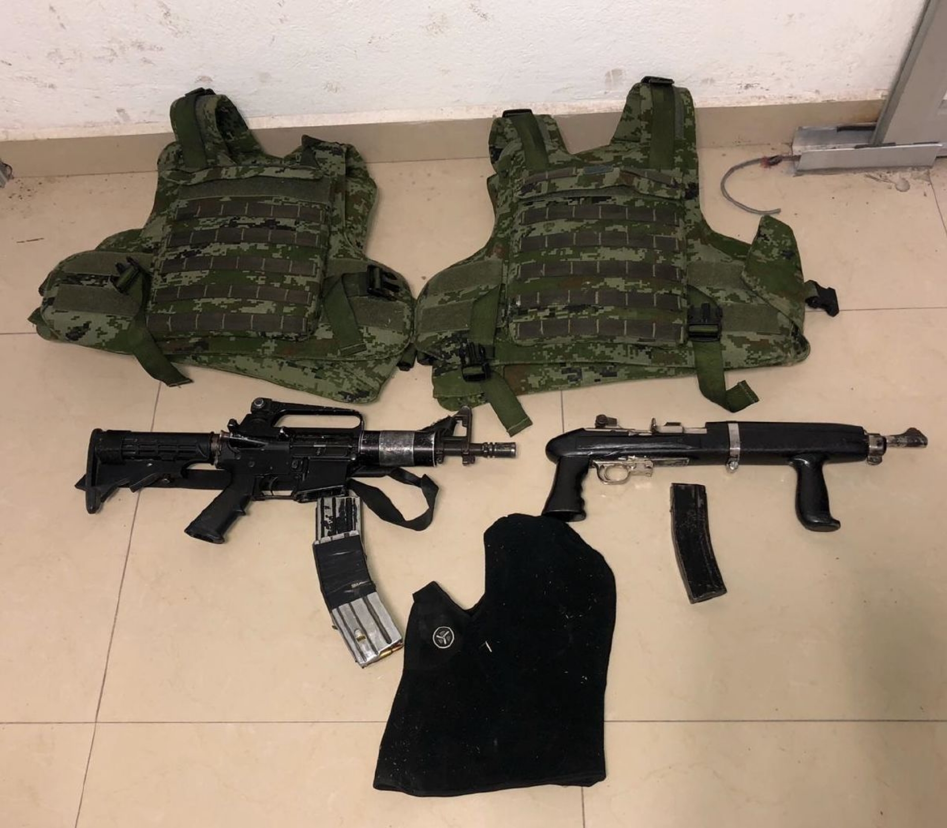 Seguirá en prisión el hombre que atacó a policías en Cuautlita