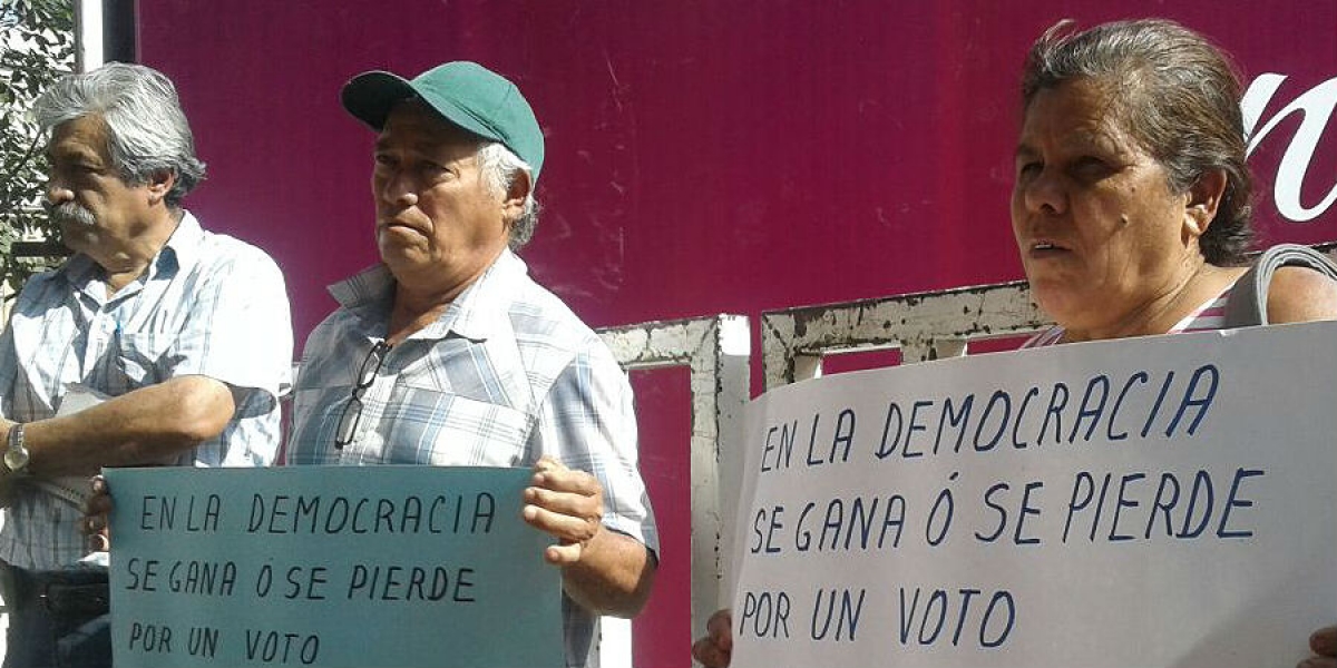 Lo Último: Protestan descendientes de zapatistas