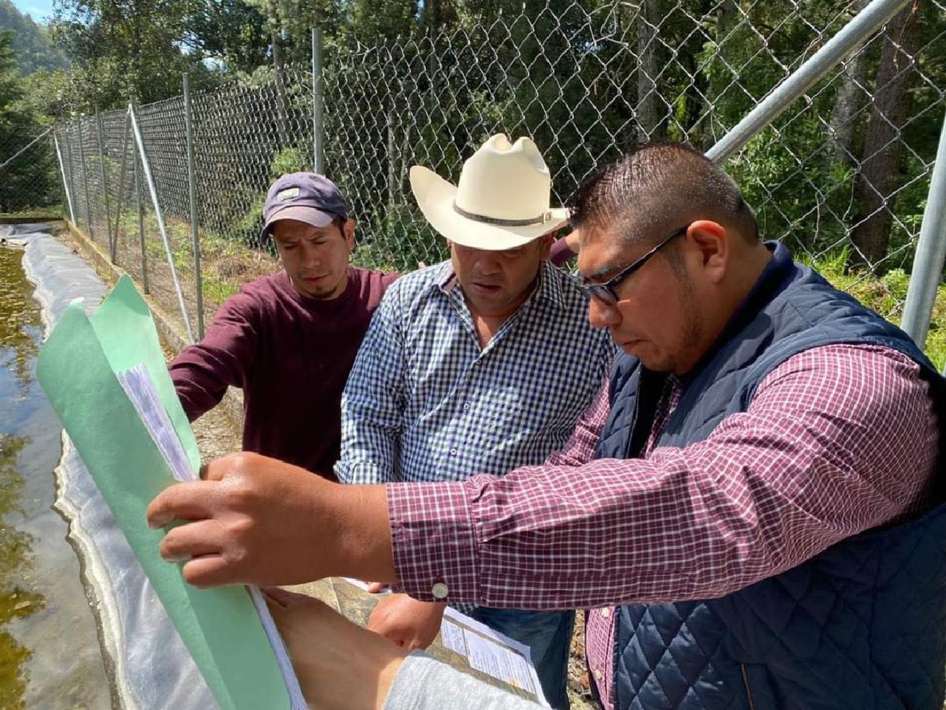 Supervisa la Ceagua obras en Hueyapan
