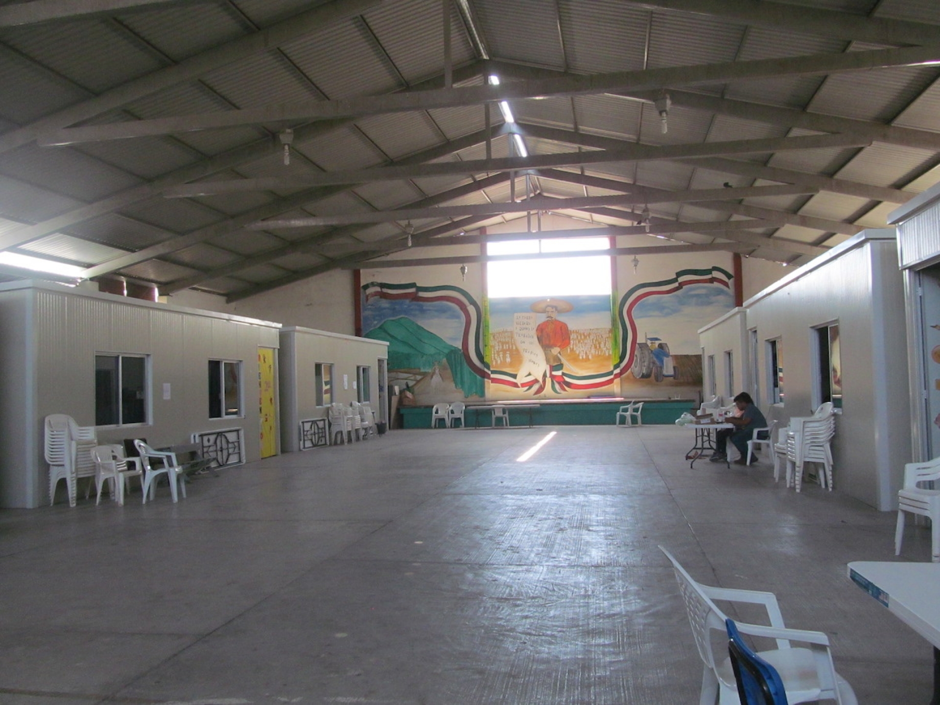 Primaria “Emiliano Zapata” sigue esperando ser reconstruida