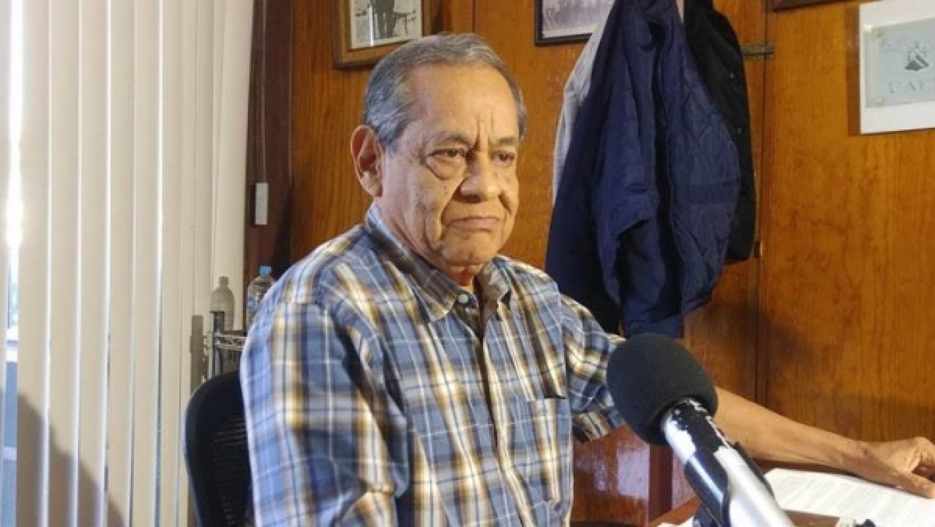 Otra vez, el magistrado Orlando Aguilar Lozano se opone a que lo jubilen