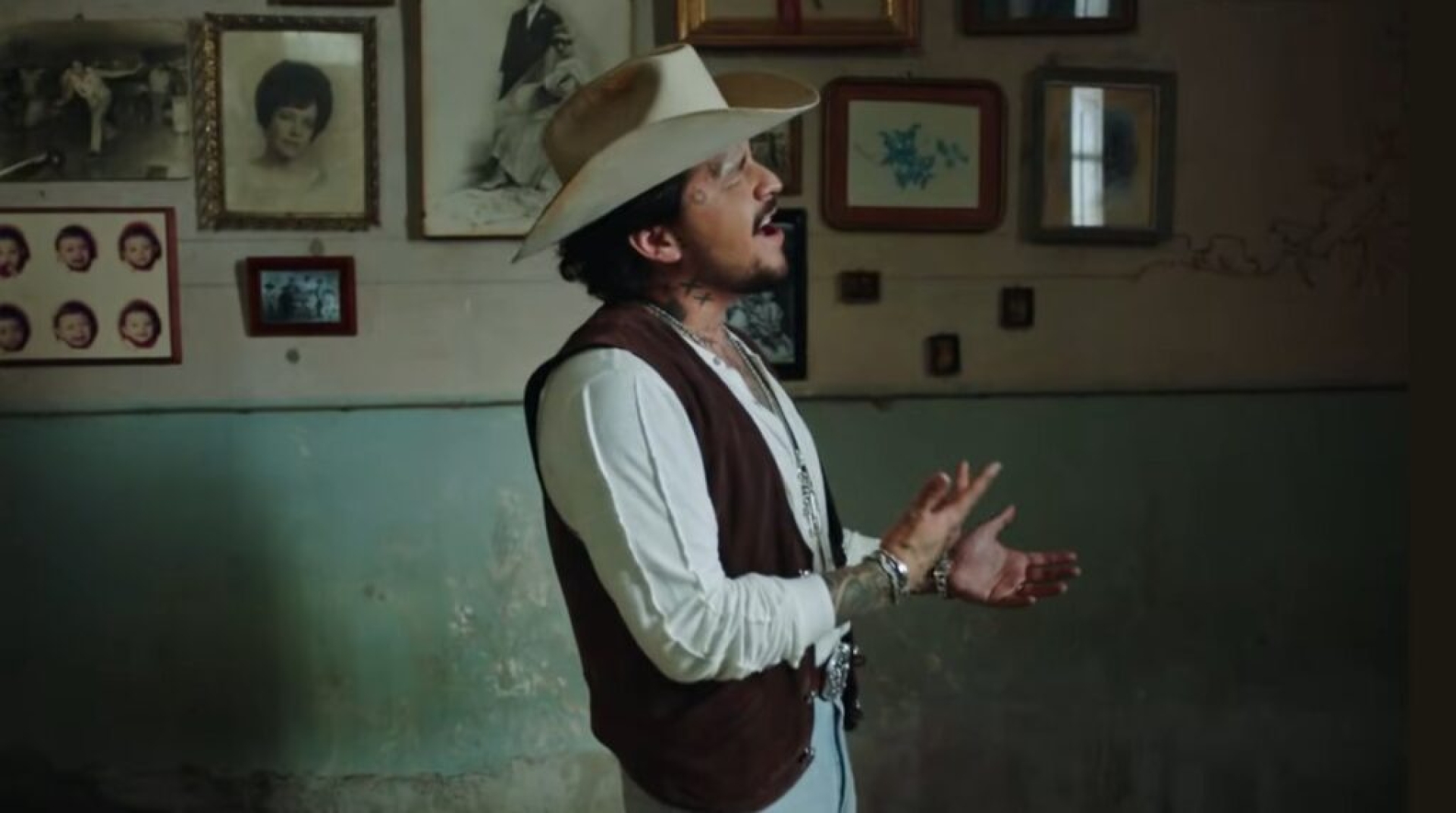 Christian Nodal estrena 'Amé': ¿una canción para Ángela Aguilar?
