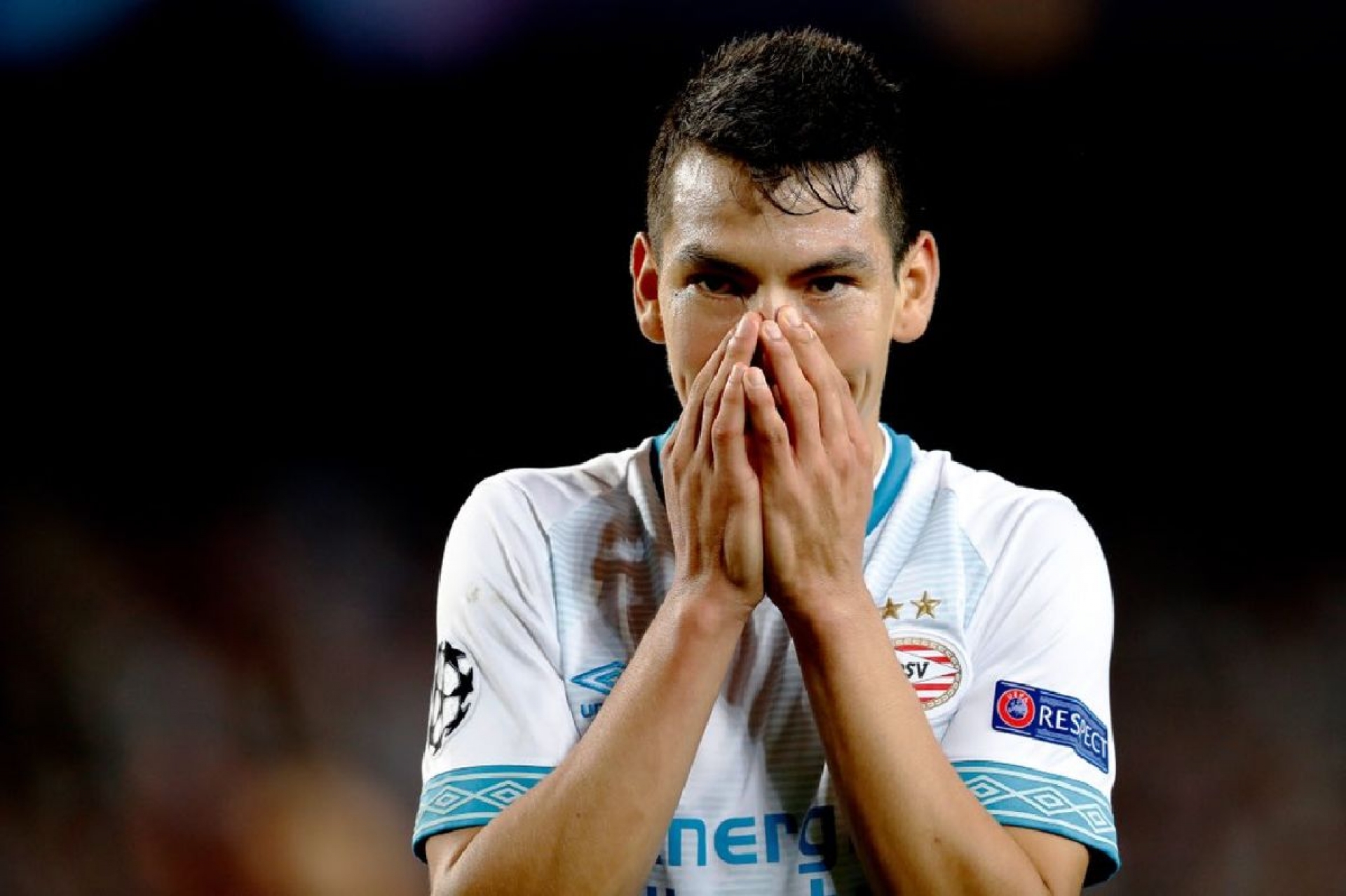 Hirving Lozano y Erick Gutiérrez debutan en Champions League