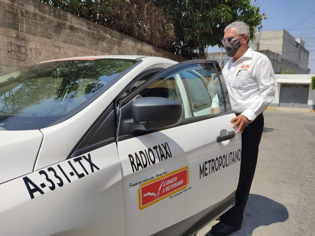 Asegura taxista que él ya siente la recuperación económica