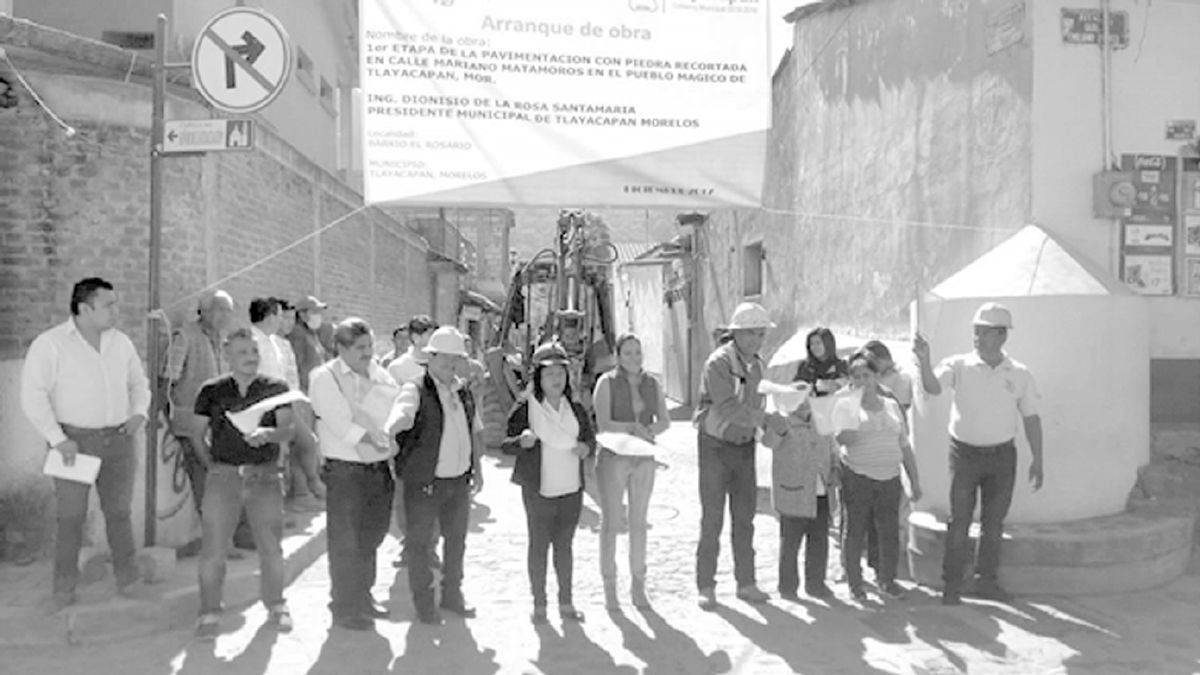 Inicia pavimentación de la calle Mariano Matamoros en Tlayacapan