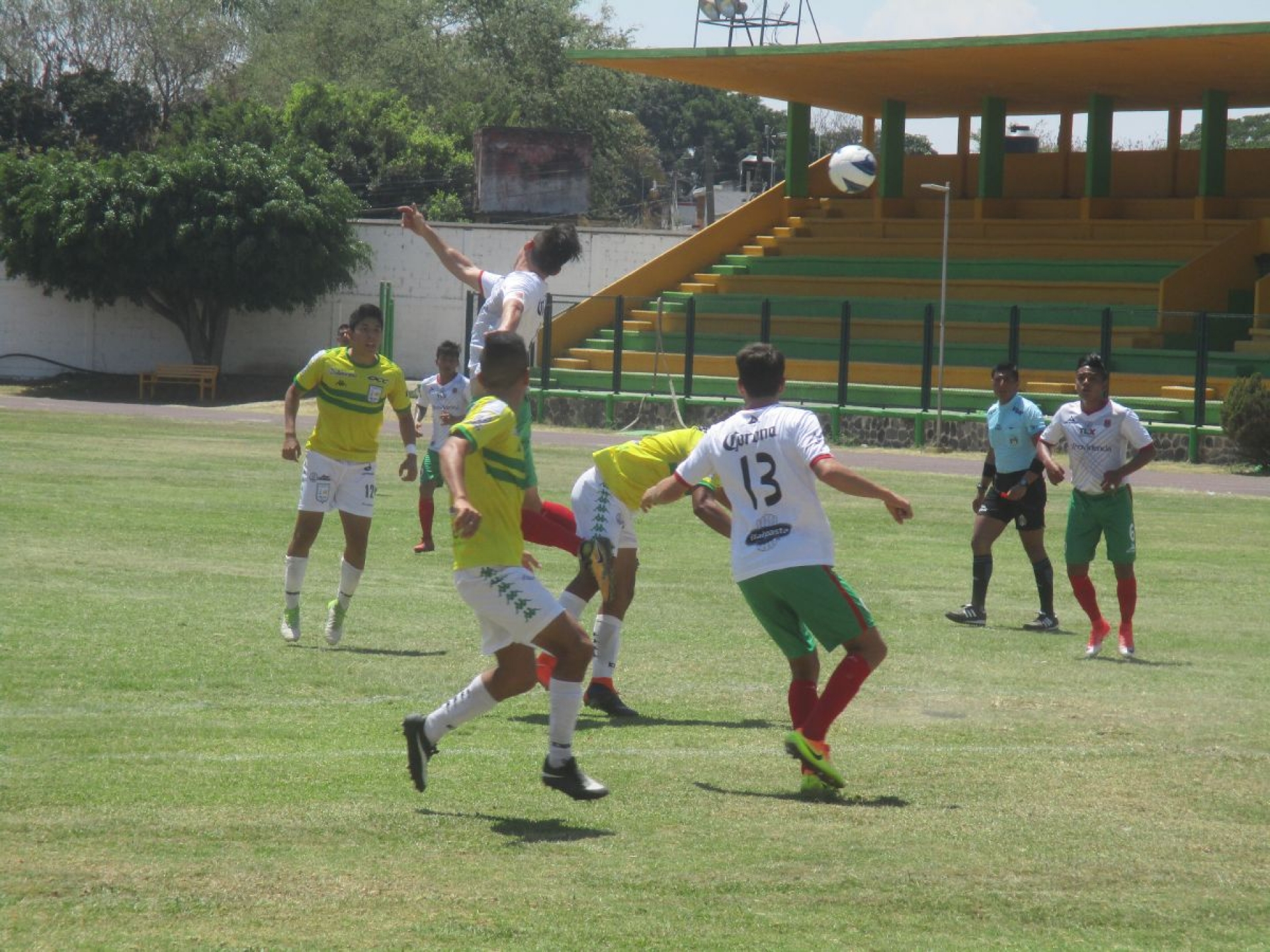 Insípido empate en el “Isidro Gil Tapia”