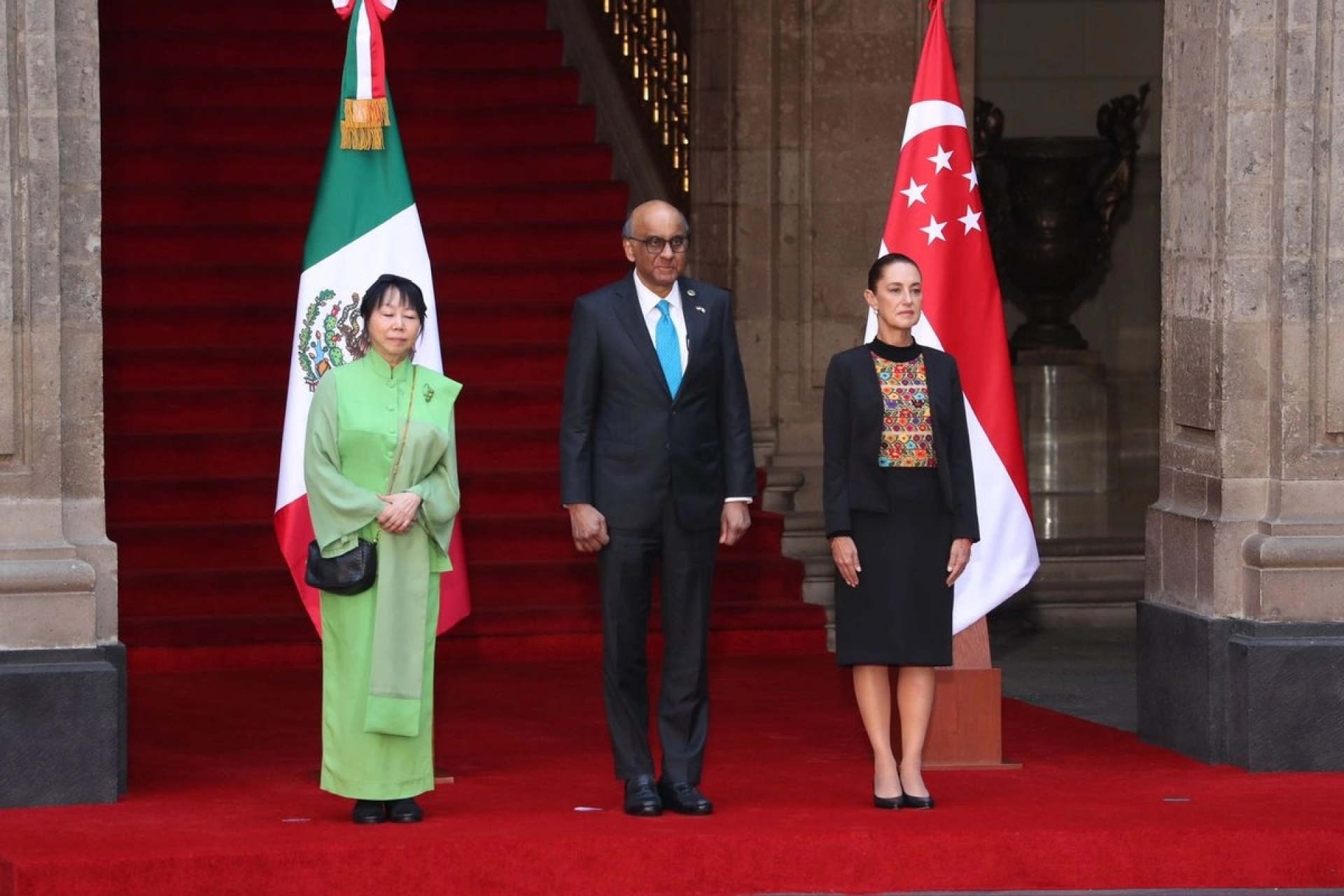 Sheinbaum recibe al presidente de Singapur en Palacio Nacional