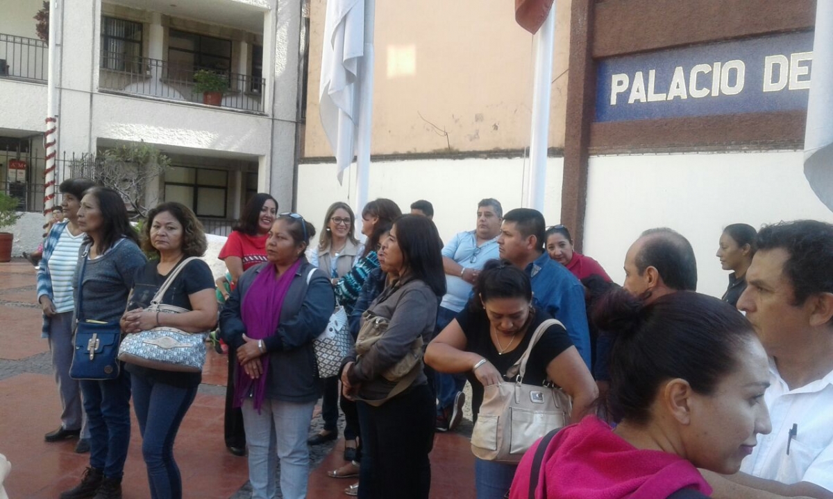 Lo último: Se manifiestan jubilados del poder judicial, demandan pago de pensión y aguinaldo.