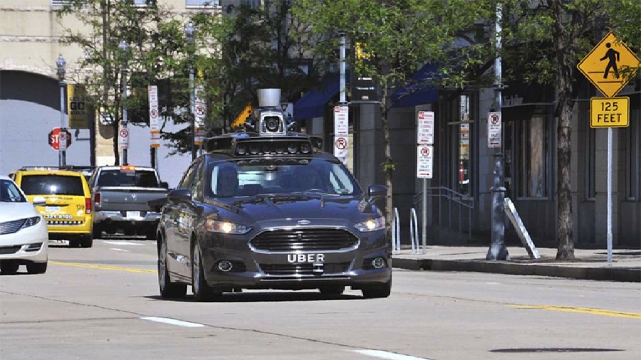 Uber ya comenzó a probar sus taxis autónomos