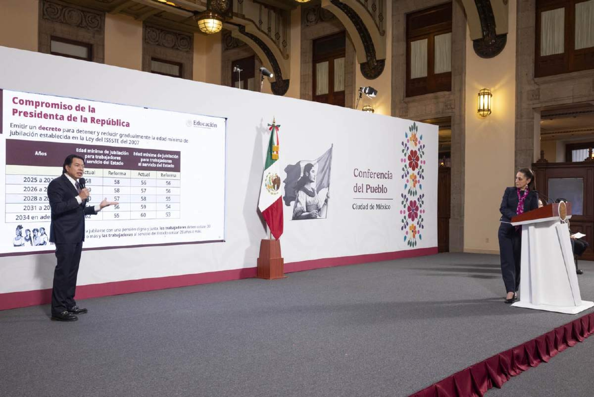Firma presidenta decretos para movilidad magisterial y jubilaciones