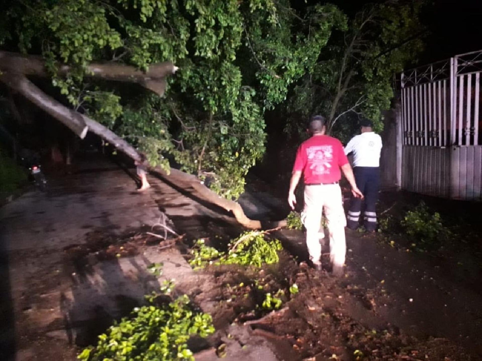 Se mantienen condiciones de chubascos y altas temperaturas para Morelos