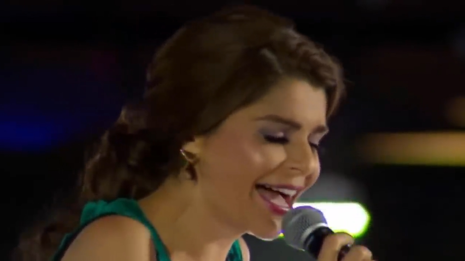 ¿Redención musical? : Itatí Cantoral volverá a cantar 'La Guadalupana'