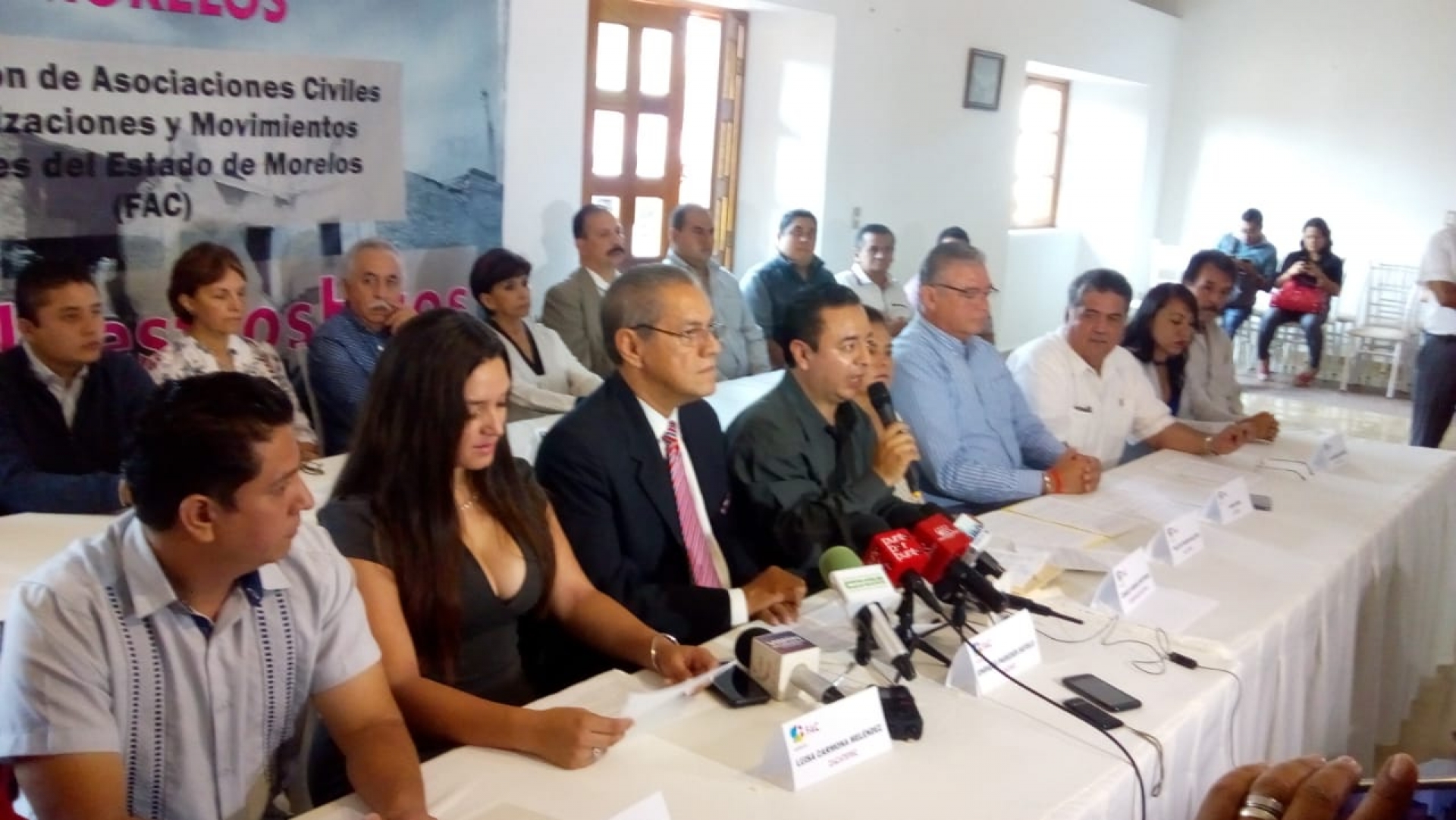 Presenta FAC evaluación de actuales diputados
