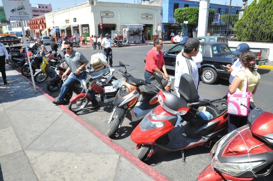 Piden regular la circulación de motocicletas en la región poniente