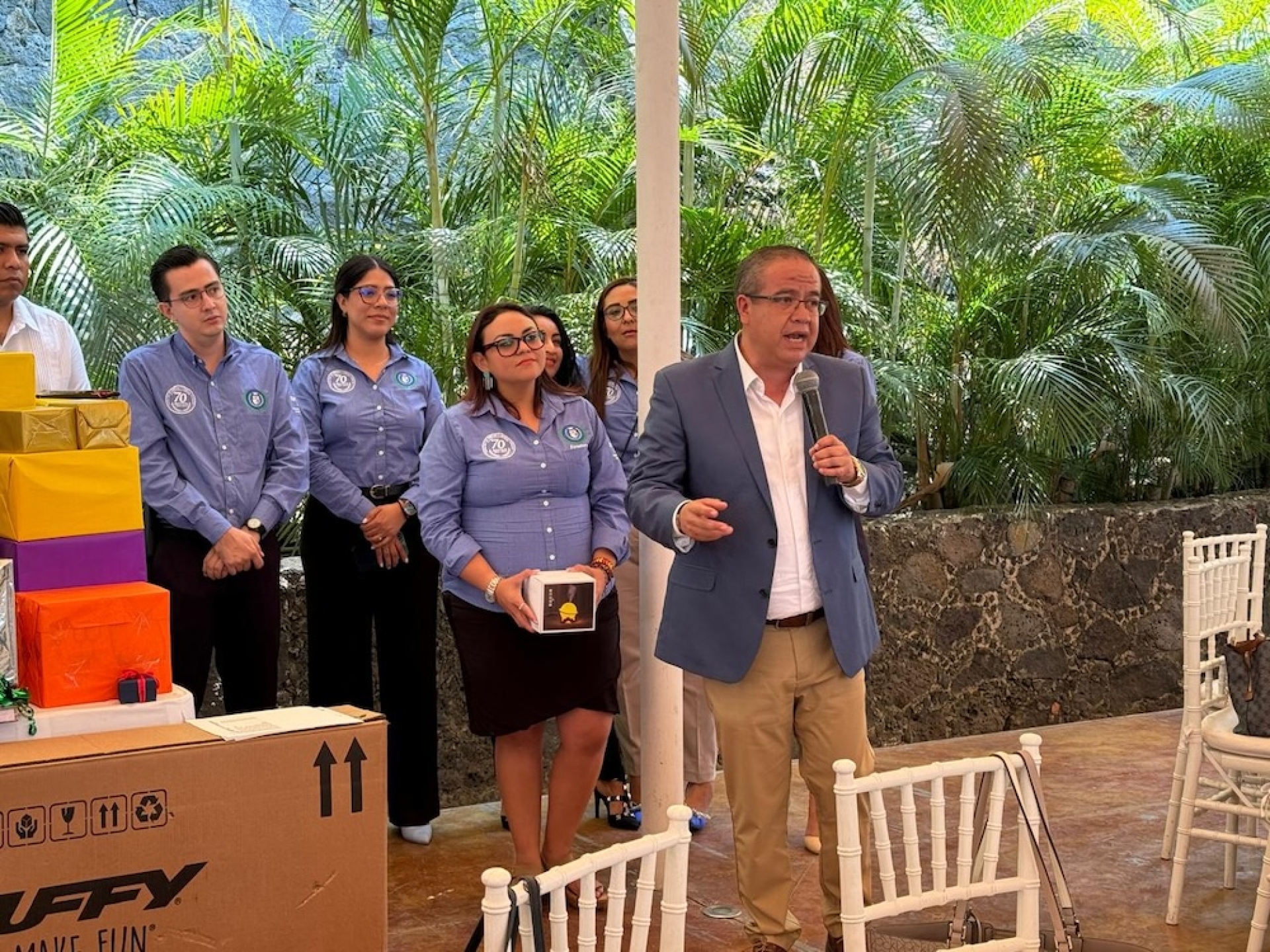Avanza Facultad de Derecho en entrega de títulos: directora