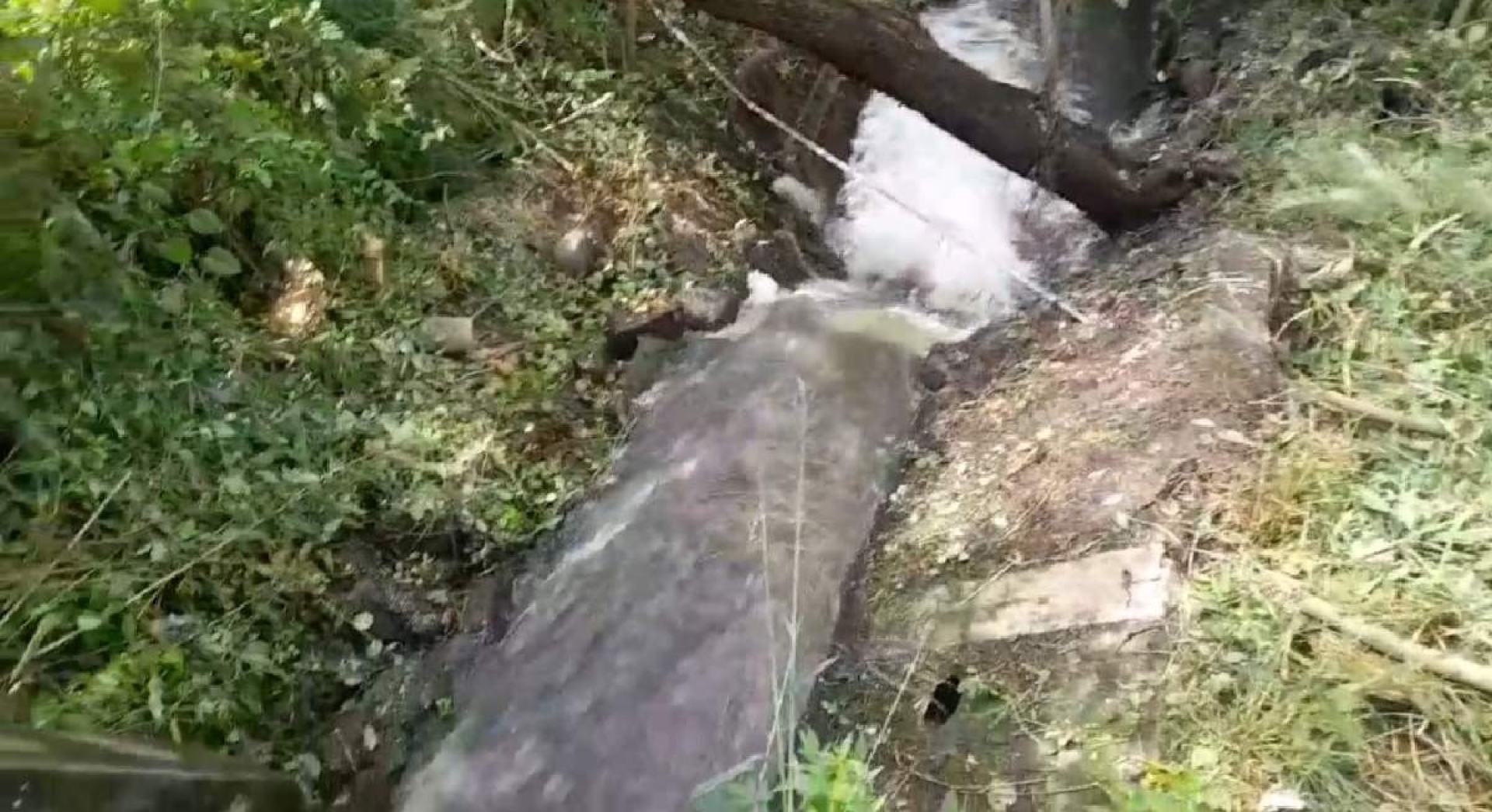 Laguna de Coatetelco comienza a recibir agua de la presa de El Rodeo
