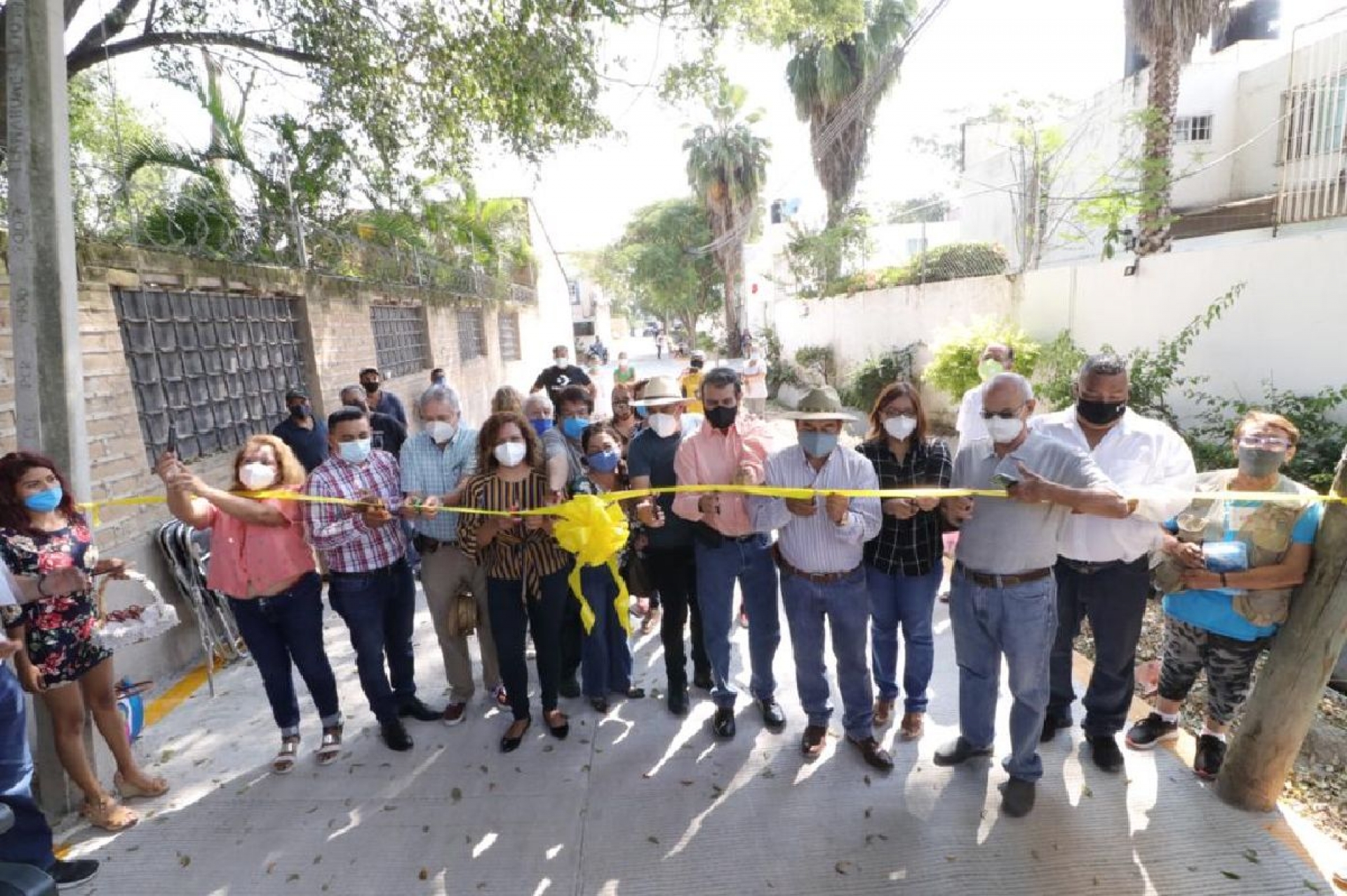 Inauguran pavimentación en la colonia Felipe Neri de Yautepec