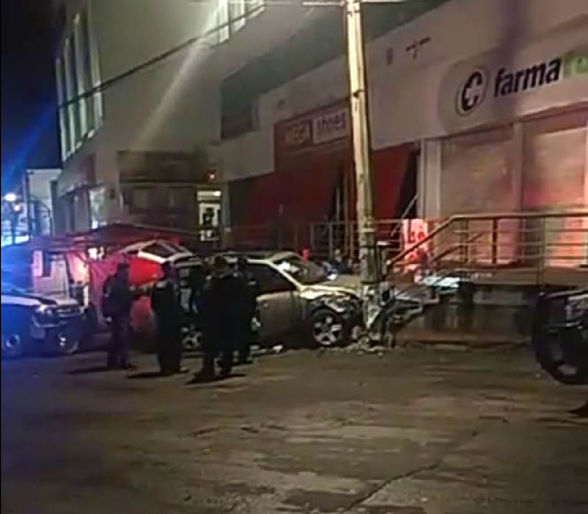 Balacera entre policías y civiles deja un muerto