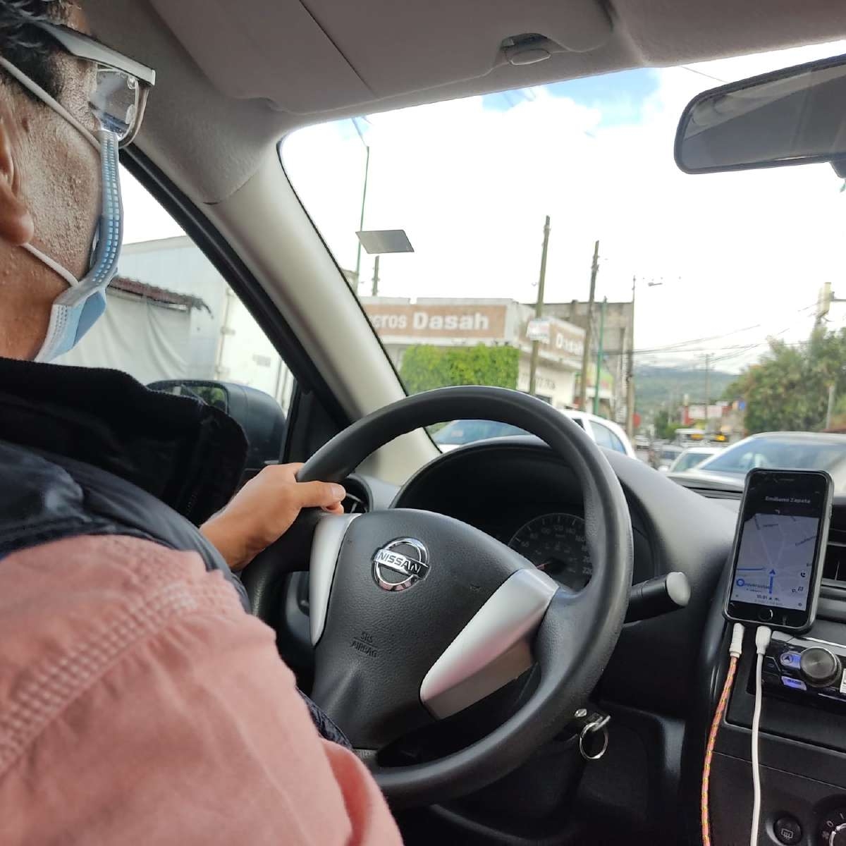 Periodista, vendedor de jugos y ahora conductor de plataforma
