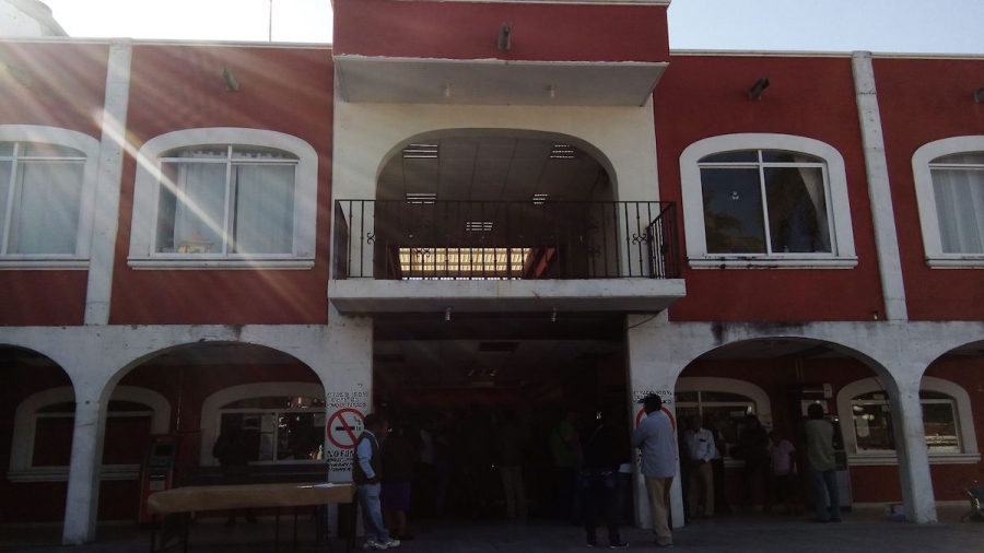 Aseguran que a finales de agosto pagarán adeudos a trabajadores jubilados de Puente de Ixtla