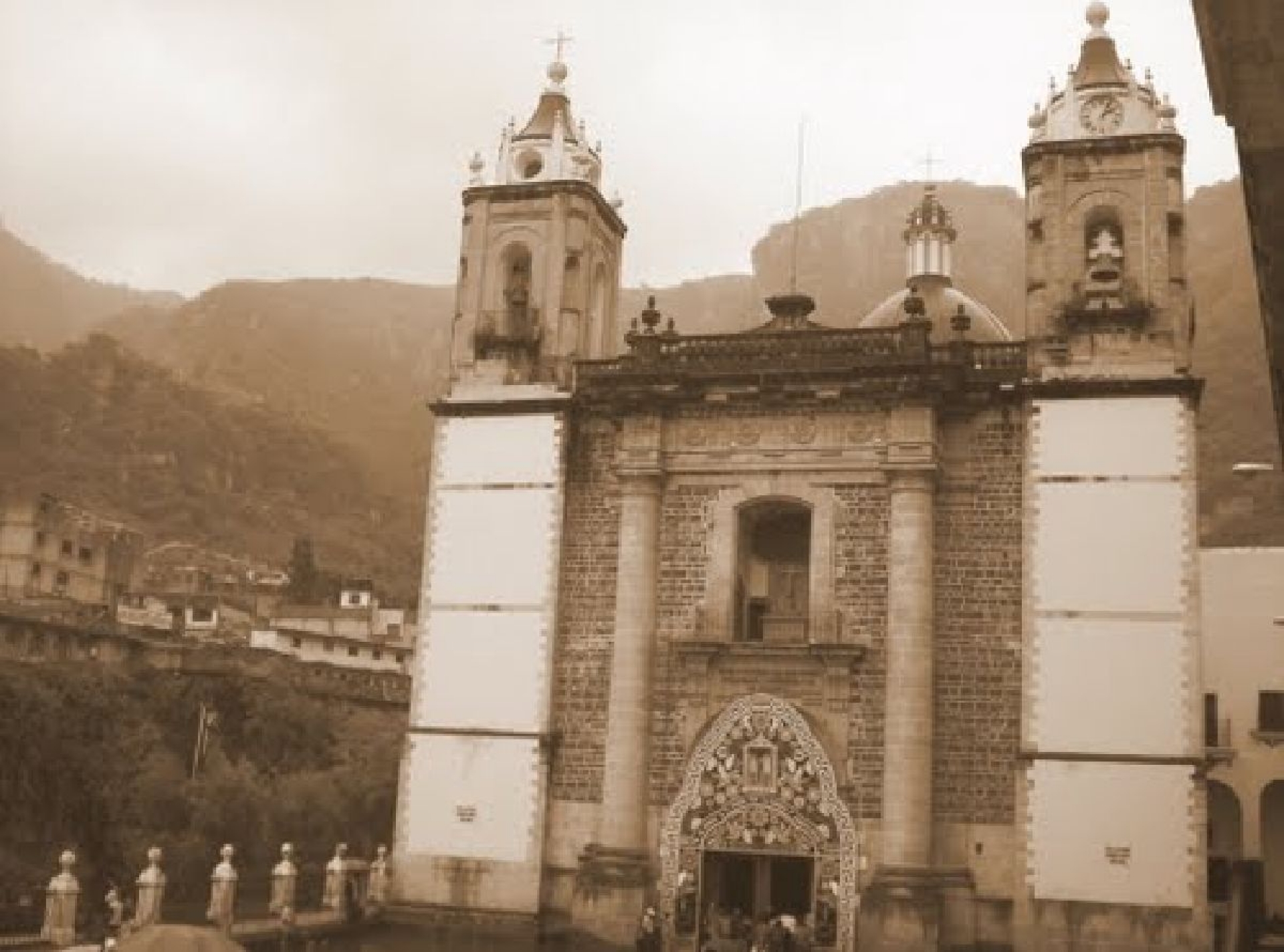 Palpan, sobre el barro negro