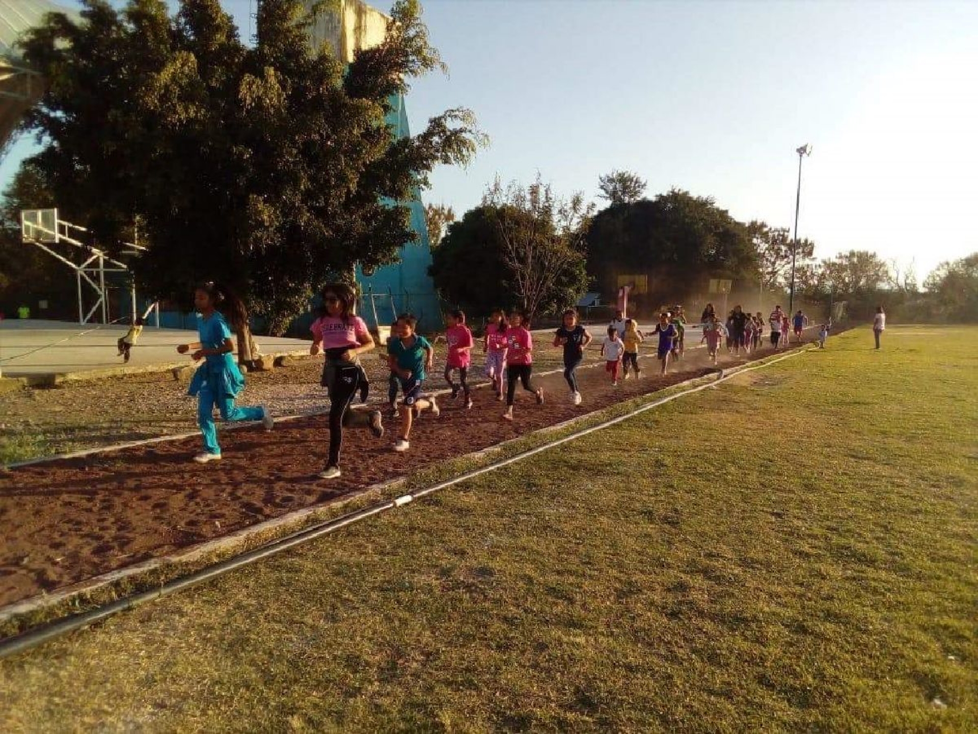 Da inicio Juan Domínguez al curso de verano deportivo “Jante 2018”