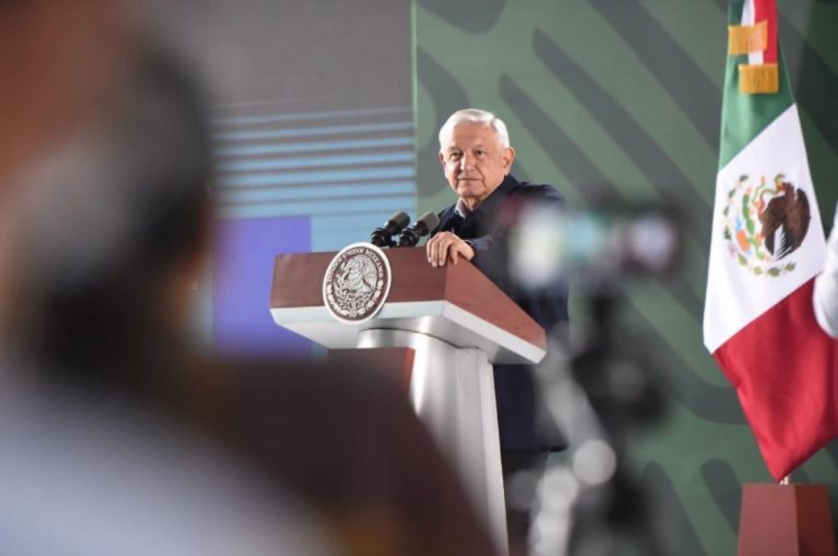 Nuevos libros de la SEP no serán retirados, 'sería un atraso': AMLO