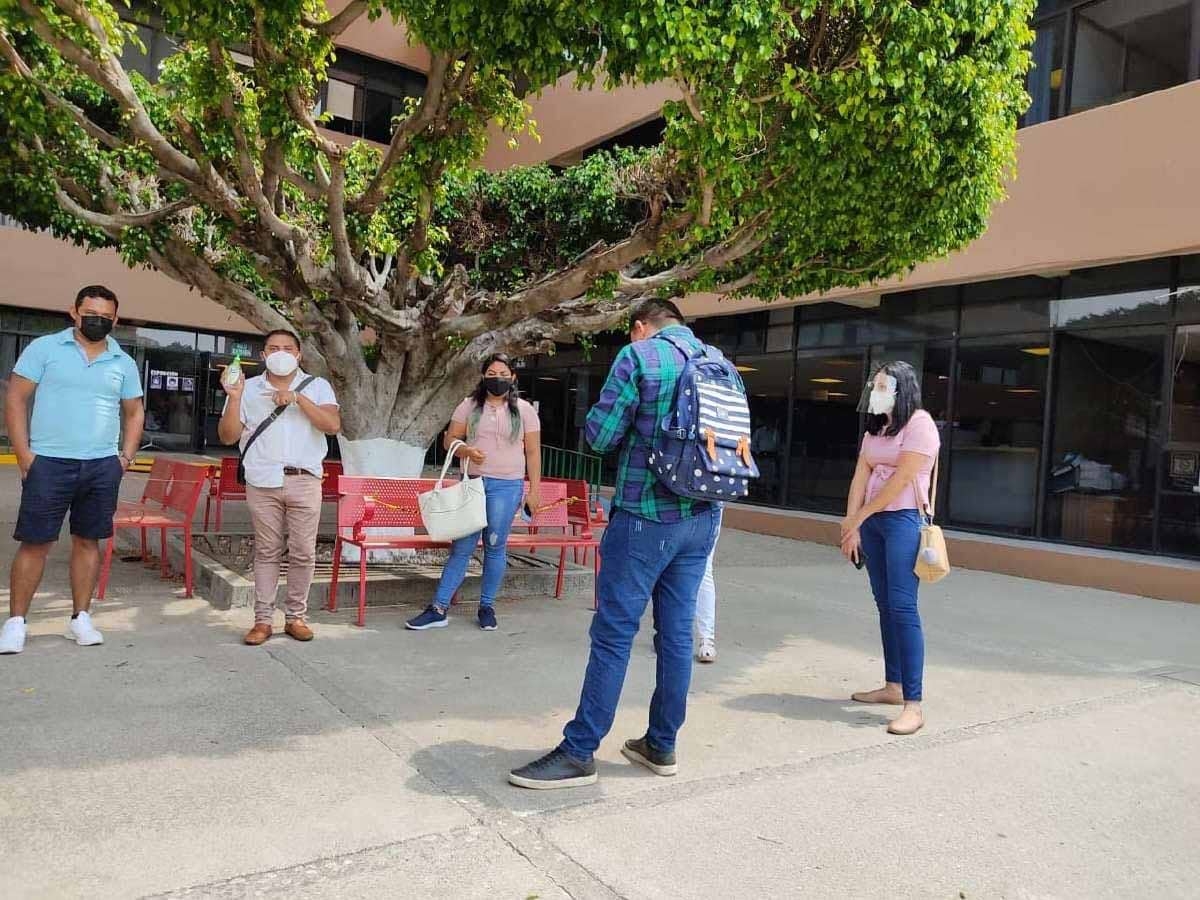 Docentes se quejan de cambio de reglas para obtener plaza