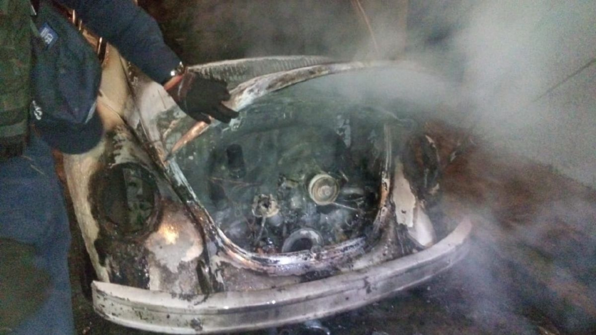 Se incendia un auto en Alta Palmira