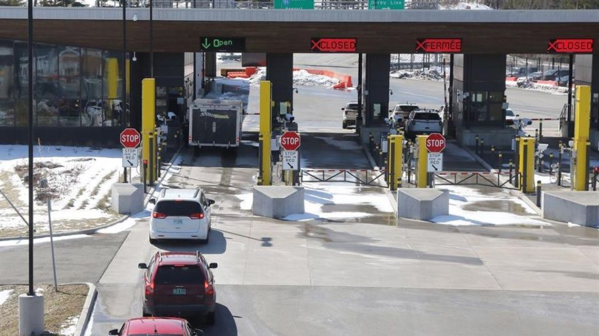 México y EE.UU extienden 30 días más restricción de viajes no esenciales