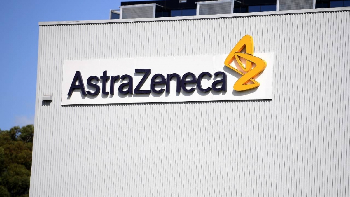 AstraZeneca admite que tratamiento no cumplió con objetivo de prevenir COVID-19 sintomática