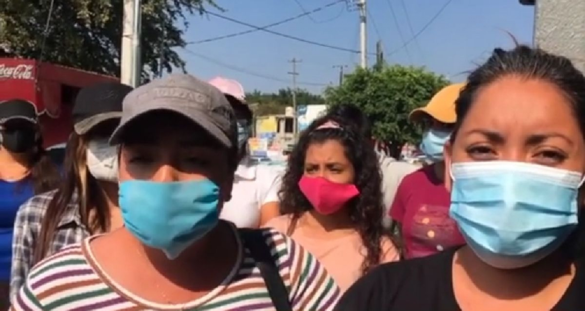 Alumnos de la UTSEM solicitan la salida de un profesor