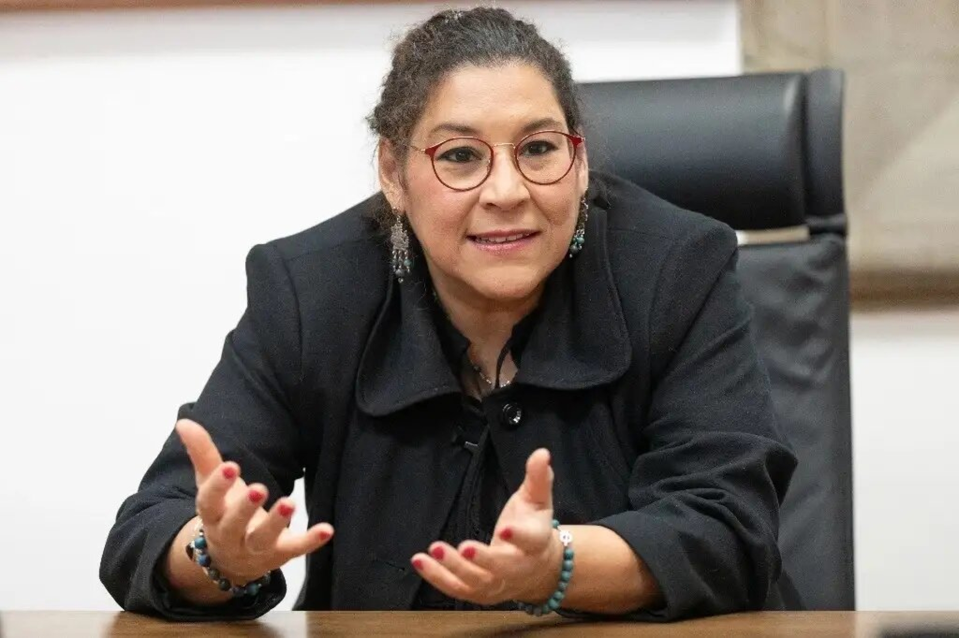 Lenia Batres pide al INE aparecer como 'la Ministra del Pueblo' en boleta judicial