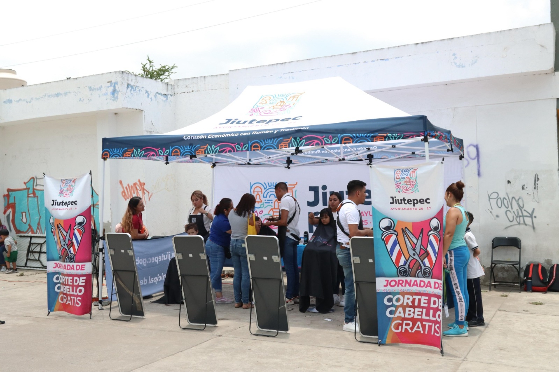 Realiza Jiutepec más de mil cortes de cabello de manera gratuita