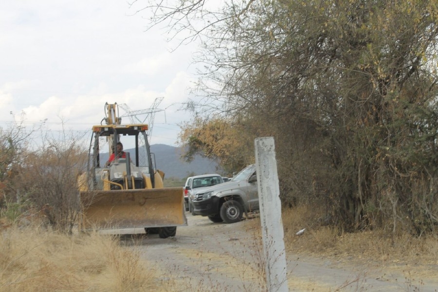 Hallan cuatro cadáveres en fosas clandestinas