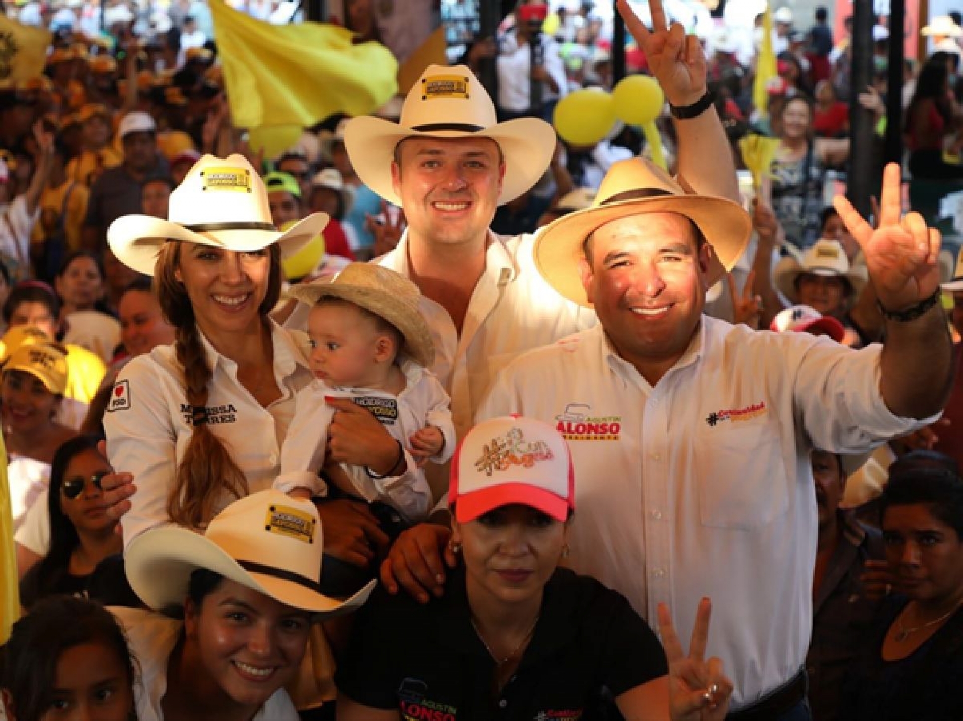 Se comprometen Rodrigo Gayosso y Agustín Alonso con la ciudadanía de Yautepec