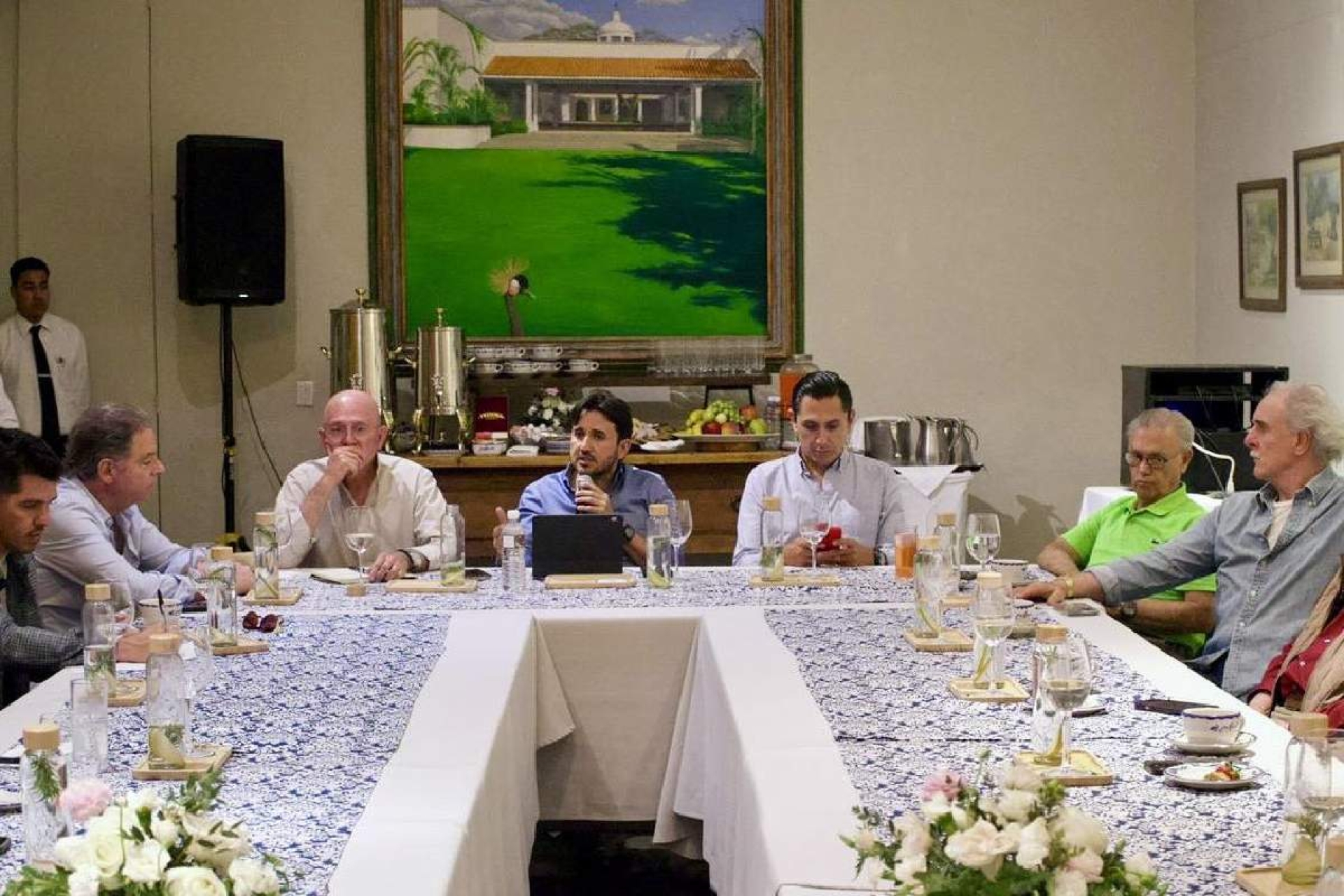 Contemplan al aeropuerto de Morelos en vuelos nacionales