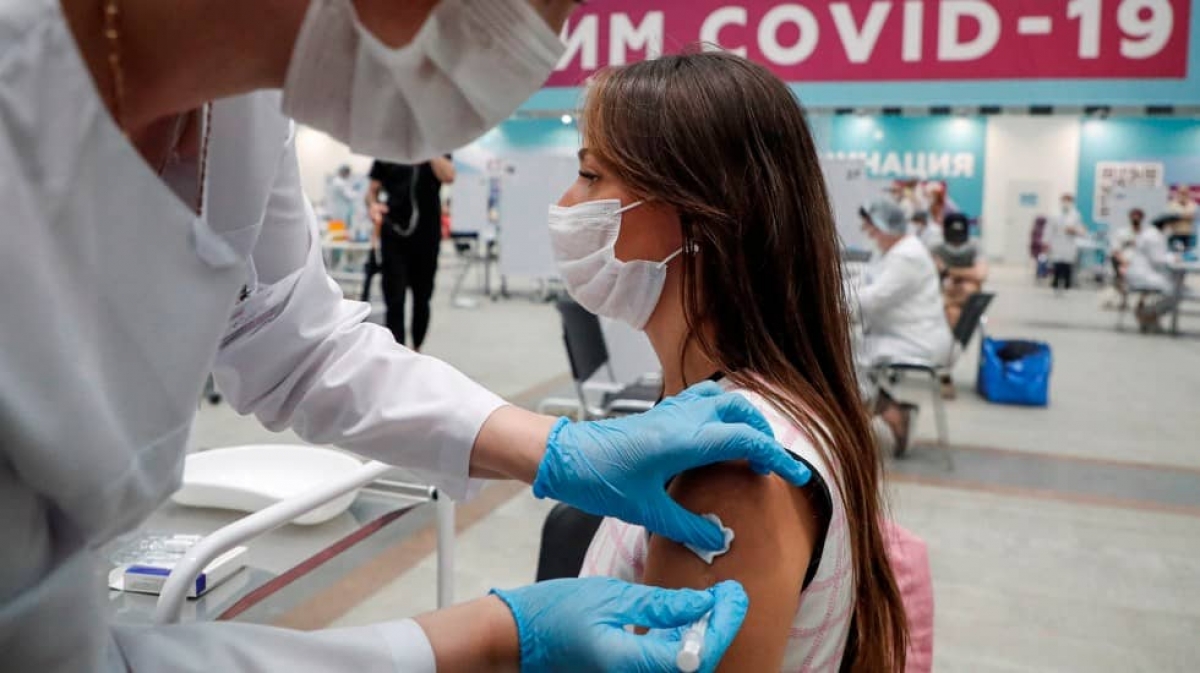 OMS pide posponer tercera dosis de vacuna COVID