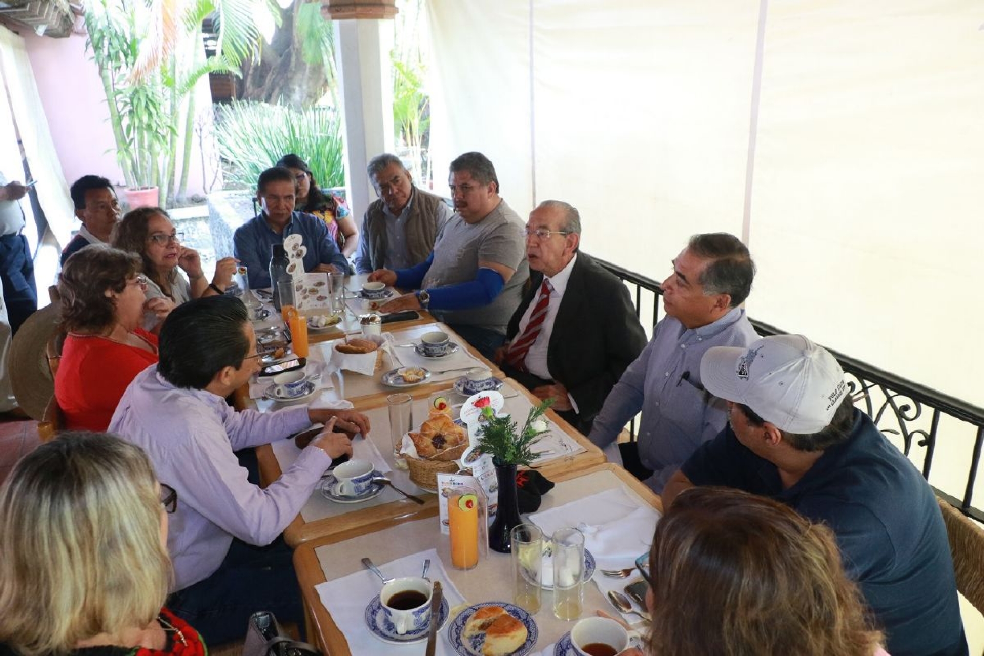 Garantiza gobierno del estado pago a jubilados del Cobaem
