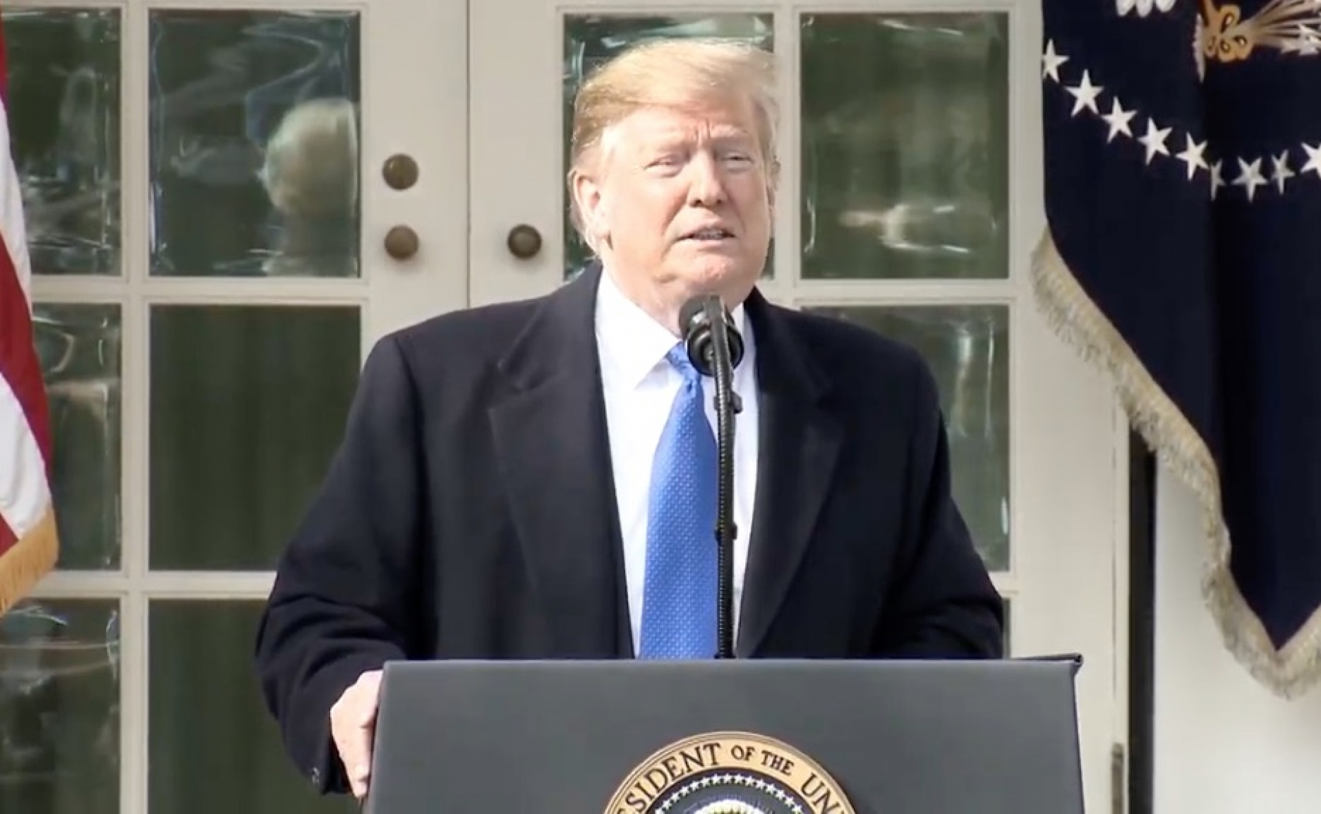 Declara Trump emergencia nacional para construir muro fronterizo