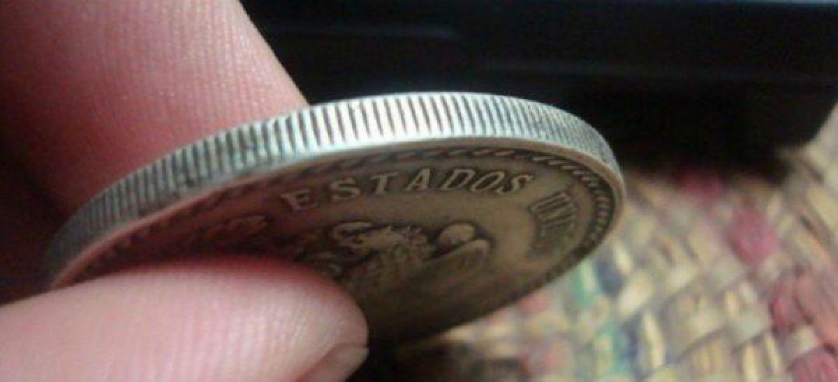Brexit hunde al peso; cae 7.21%