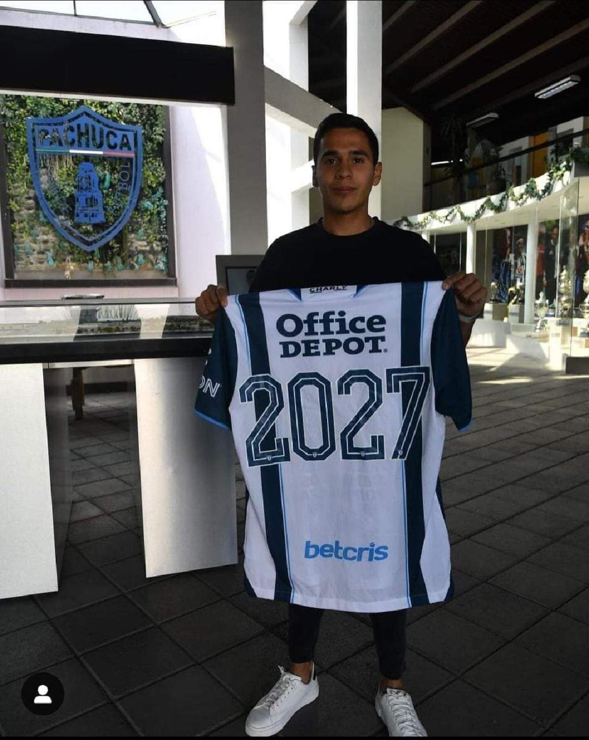 Carlos Adrián Sánchez, refuerzo tuzo