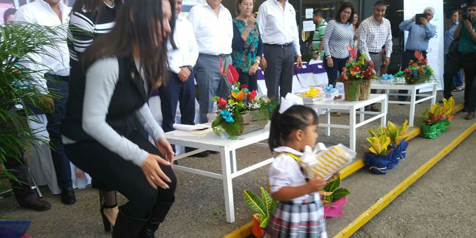 Dan 'banderazo de salida' para distribuir libros de texto gratuitos para ciclo escolar 2018-2019